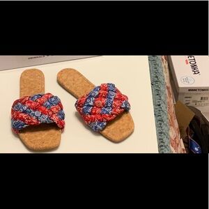 Women’s red & blue braided slide. Sz 7.5